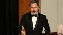 VOICI - Oscars 2020 : le discours poignant de Joaquin Phoenix en hommage à son frère disparu