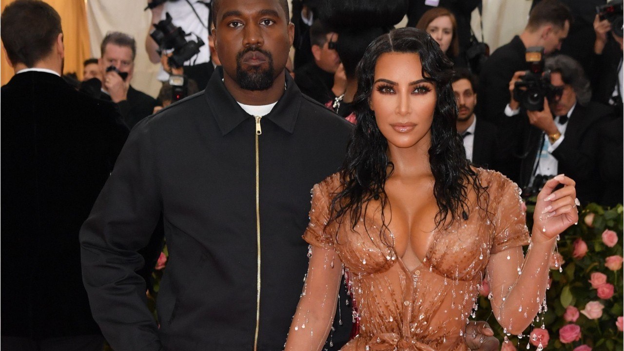 VOICI - Kim Kardashian dévoile des photos inédites de son mariage… sans Kanye West