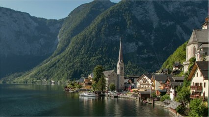 VOICI - La Reine des neiges : un village pris d’assaut par les touristes n’en peut plus