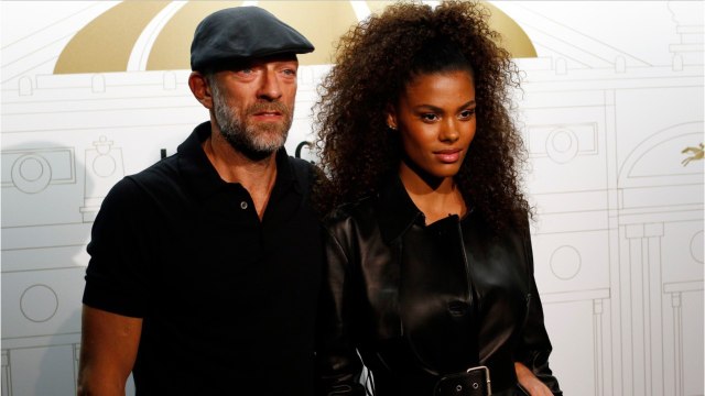 VOICI Tina Kunakey : son décolleté sexy rend accro Vincent Cassel