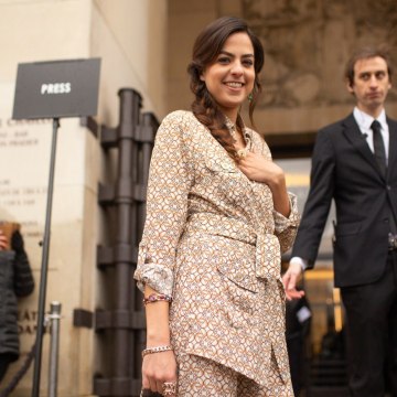 VOICI // SOCIAL // Alain Delon : Sa Fille Anouchka Pousse Encore Un Gros Coup De Gueule… Topless (1)