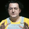 VOICI // SOCIAL - Hommage Coluche (1)