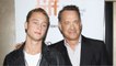 VOICI - Tom Hanks : son fils Chet en a assez de vivre dans l’ombre de son père