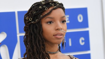 VOICI La petite sirène : Halle Bailey interprétera Ariel dans le film Disney