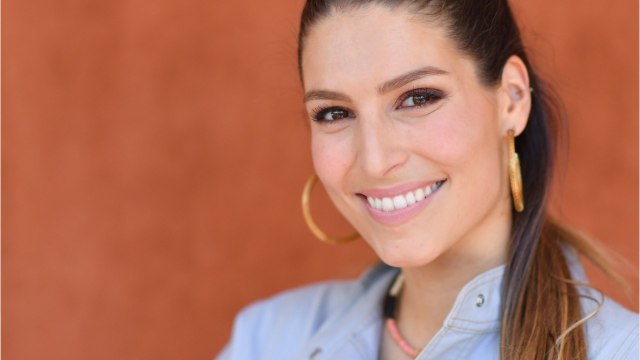 Voici - Laury Thilleman taclée par les internautes : son petit-ami vole à son secours !