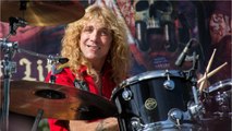 VOICI Steven Adler : l’ex-batteur des Guns N’Roses hospitalisé après s’être donné un coup de couteau