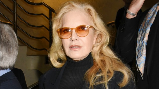VOICI Sylvie Vartan : son tendre moment en famille après le nouvel échec de Laeticia Hallyday