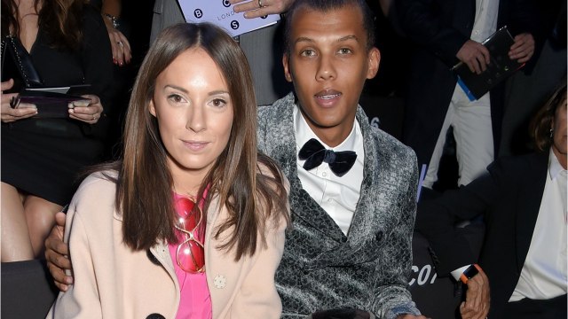 VOICI Stromae : l’artiste s’affiche très amoureux de sa femme Coralie sur les réseaux