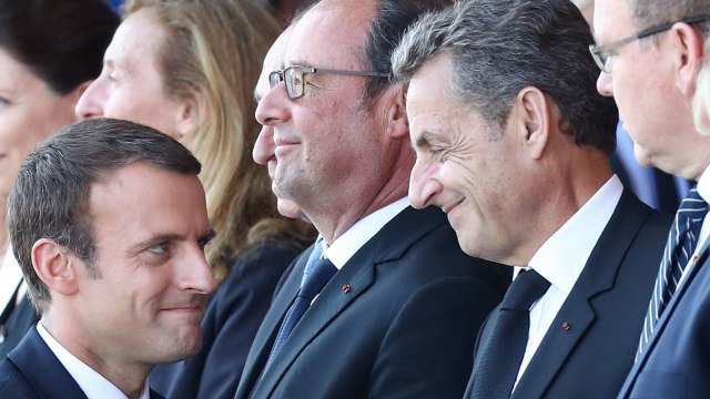 VOICI Emmanuel Macron : cette discussion avec Nicolas Sarkozy qui l’a éloigné de François Hollande