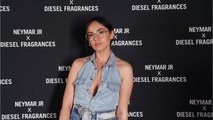 VOICI - Agathe Auproux pose avec son petit frère Antoine, ses fans le trouvent « canon 