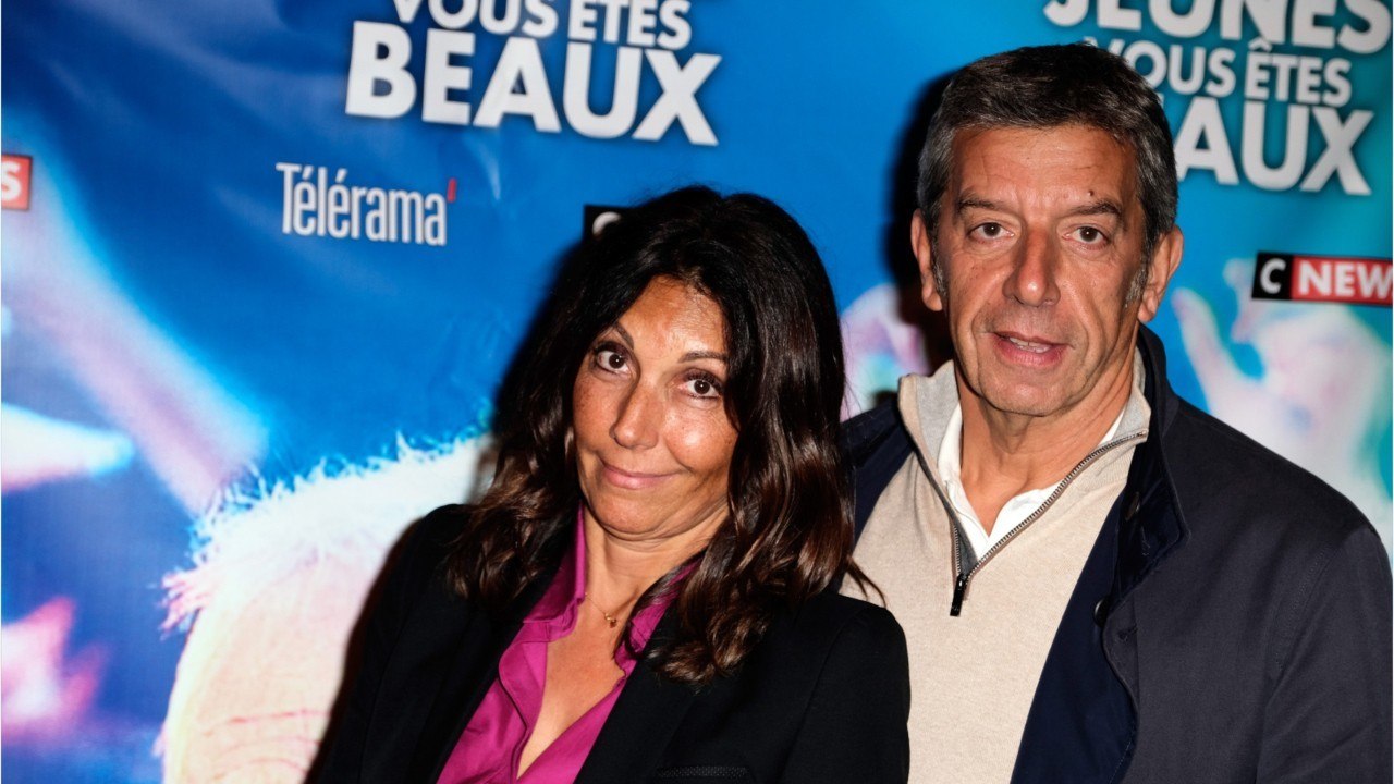 Voici - Michel Cymes se confie sur le trouble qui le fait souffrir au quotidien
