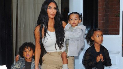 Voici - Kim Kardashian : retour aux sources pour le baptême de trois de ses enfants
