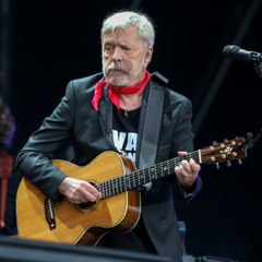 VOICI // SOCIAL// Anniv Renaud
