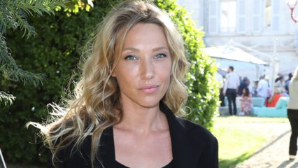 VOICI Laura Smet a arrêté de fumer le jour de la mort de Johnny Hallyday