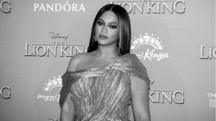 VOICI - Beyoncé se livre sur les épreuves tragiques de sa vie personnelle