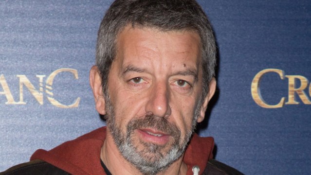 VOICI Michel Cymes dézingué publiquement, il réduit ses détracteurs en miettes