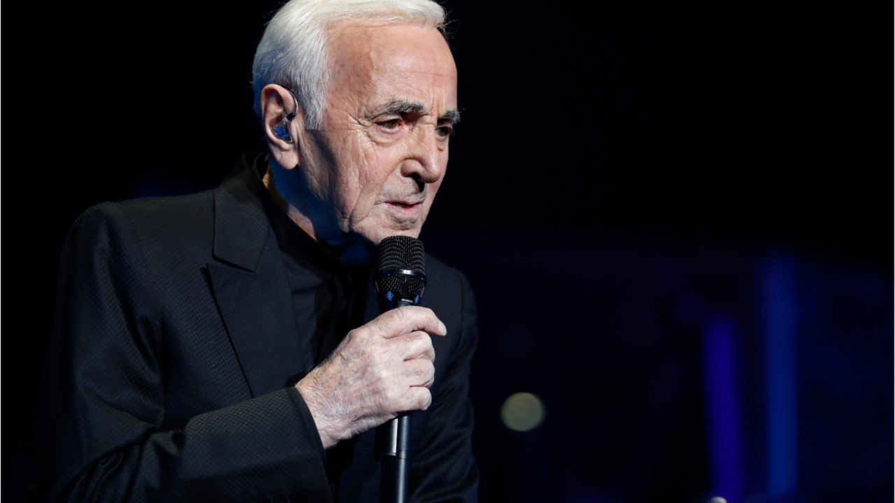 VOICI : Charles Aznavour une enquête est toujours en cours autour de ses dernières tournées