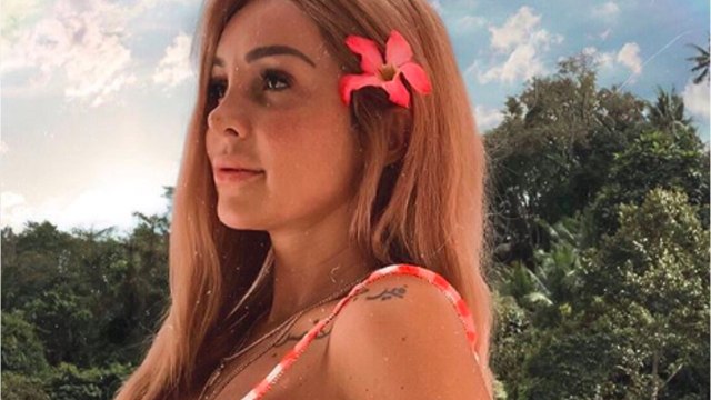 VOICI - Fidji Ruiz (La Bataille des couples) victime d’un accident de voiture : elle a failli « y laisser la vie