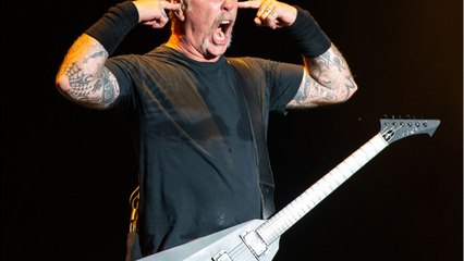 Voici - Le chanteur de Metallica retourne en cure de désintoxication : la tournée est annulée !