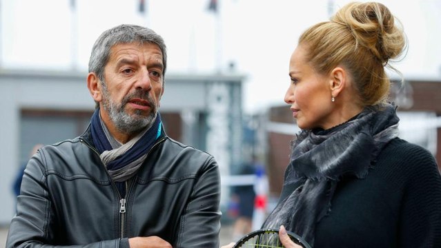 VOICI Michel Cymes : comment l’animateur a appris la naissance de la fille d’Adriana Karembeu