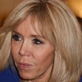 VOICI Brigitte Macron : Menacée Par Un Internaute, Elle Porte Plainte (1)