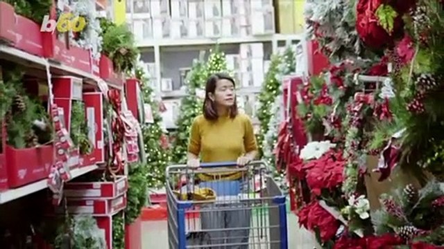 Your Neighbors May Be Judging You if You Don’t Take Down Your Holiday Decorations by This Date