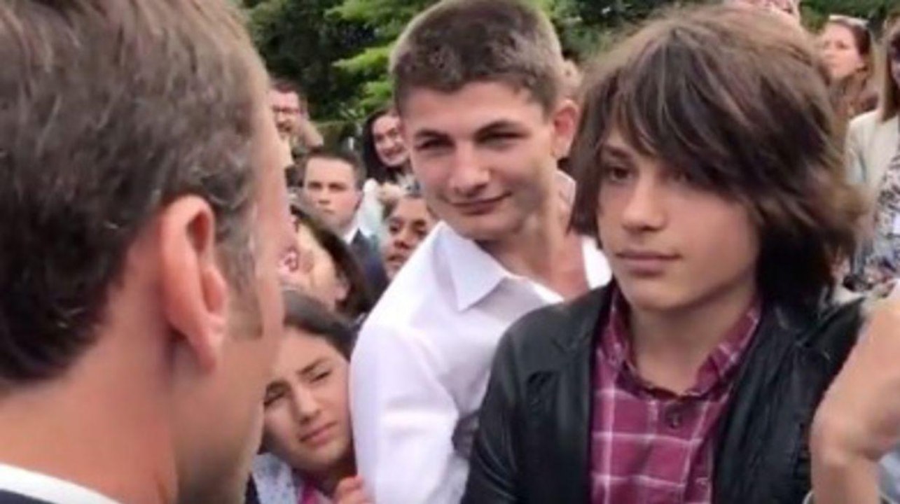 VOICI Emmanuel Macron : l’ado sermonné par le président vit un véritable enfer