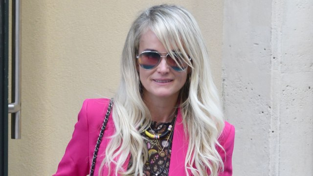 VOICI - Laeticia Hallyday et Yarol Poupaud fâchés : une proche de la veuve balance