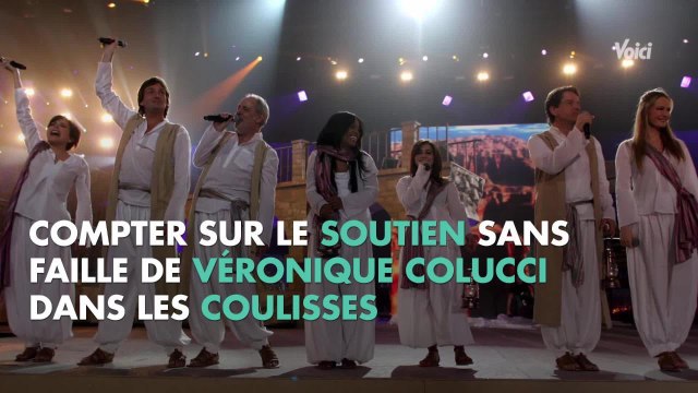 VOICI - Mort de Véro­nique Colucci : les hommages vibrants de Jeni­fer, Michaël Youn et Mimie Mathy