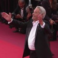 VOICI SOCIAL - Jean-Paul Belmondo : Ce Jour Où Il a Décidé De Traîner Alain Delon En Justice (1)