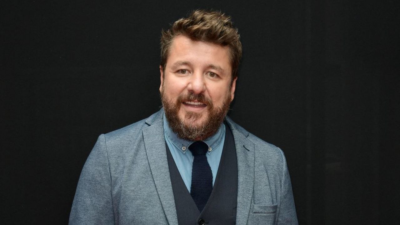 VOICI Les Z’amours : Bruno Guillon recadre fermement un internaute homophobe