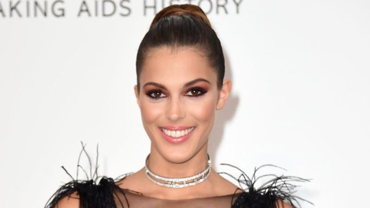 VOICI Nouvelle vie de Miss Univers, voyages et bikinis... Best-of Instagram d'Iris Mittenaere