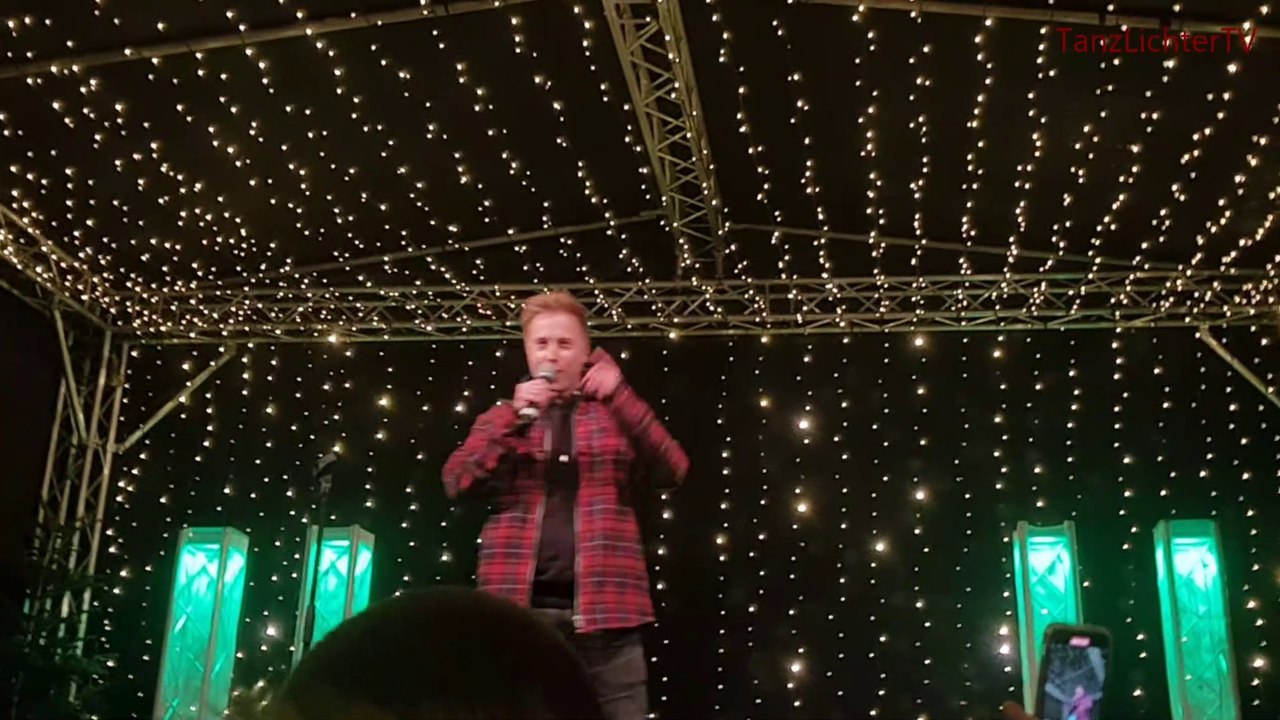 Daniel Sommer - Schlager Medley @ Weihnachtsmarkt Essen-Steele 11.12.2021