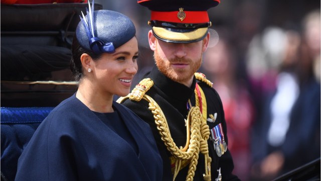 VOICI - Meghan Markle : cette séance photo qui risque d’enrager la reine Elizabeth II