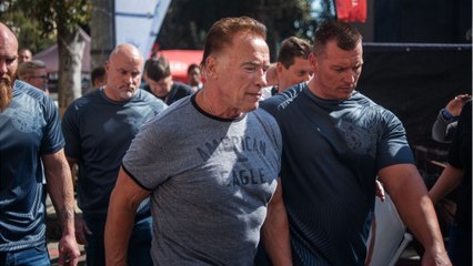 VOICI - Arnold Schwarzenegger violemment agressé en Afrique du Sud