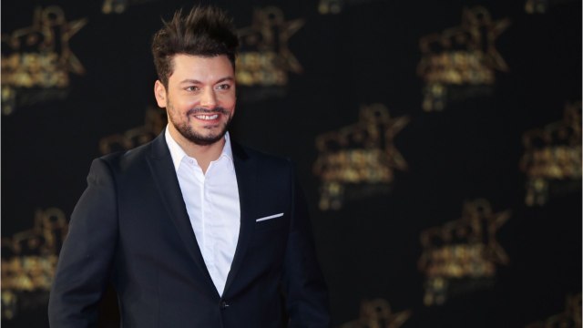 VOICI - Kev Adams vexé : Lily-Rose Depp lui a mis un énorme vent