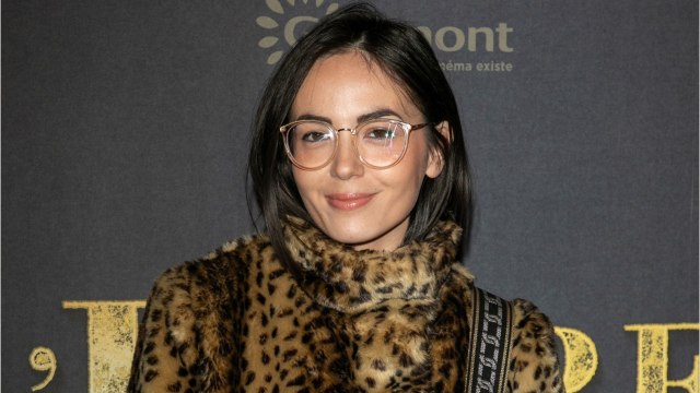 VOICI - Agathe Auproux : son traitement contre le cancer est de plus en plus « dur à supporter