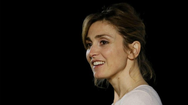 VOICI - Julie Gayet : l’élément qu’elle regrette tout particulièrement de ses années à l’Élysée