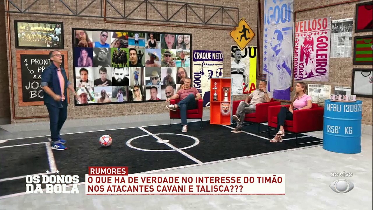 Lembram que o Craque Neto afirmou que Seedorf iria jogar no Corinthians? Pois bem... O apresentador lembrou dessa história e comentou sobre o nome da vez, Cavani... Nova piada?#OsDonosdaBola
