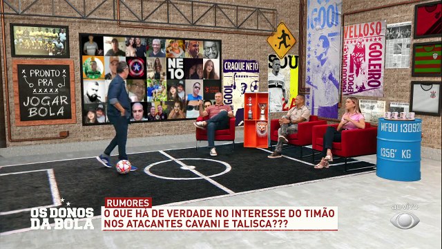 Roberto de Andrade comentou sobre a especulação de Cavani chegar no Corinthians. O Craque Neto não aguentou e caiu nas risadas... Dinheiro da onde???#OsDonosdaBola