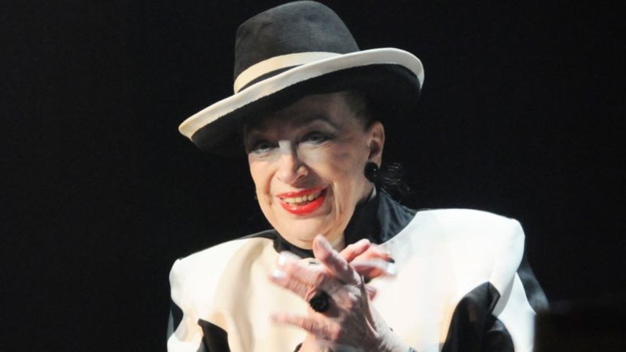 VOICI - Geneviève de Fontenay soutien des Gilets jaunes et prête à s'engager en politique !