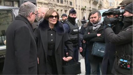 VOICI - Mort de Michel Legrand : la violente charge de Frédéric Beigbeder lors des obsèques du compositeur