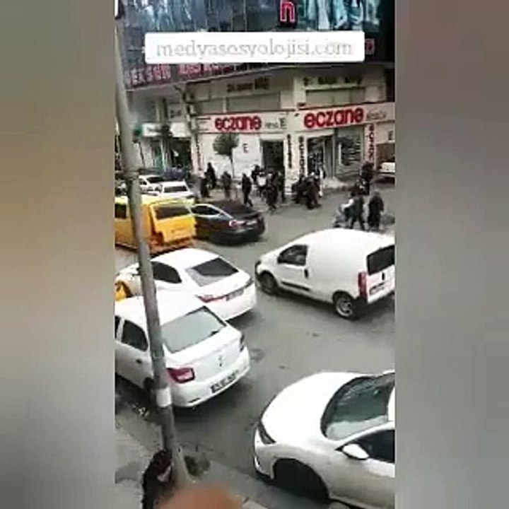 Soba borcunu ödeyemeyen kadın sokakta ağlayarak isyan etti: 'AKP istifa, lanet olsun sana'