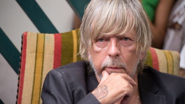 VOICI - Renaud : son frère David Séchan donne des nouvelles rassurantes sur son état de santé