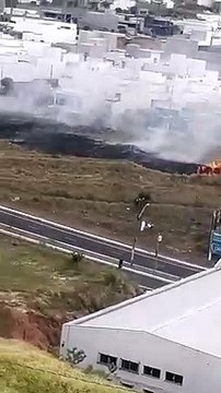 Corpo de Bombeiros é acionado para combater incêndio ambiental perto da Uopeccan