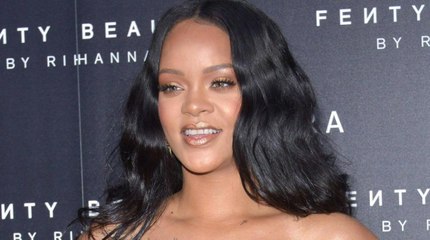 VOICI - Mamou­dou Gassama : touchée par le geste d’Em­ma­nuel Macron, Rihanna lui envoie un message