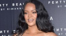 VOICI - Mamou­dou Gassama : touchée par le geste d’Em­ma­nuel Macron, Rihanna lui envoie un message