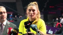 SPOR Bakan Kasapoğlu, 2021 FIVB Kadınlar Dünya Kulüpler Şampiyonası'nda mücadele edecek sporcularla buluştu