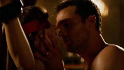 VOICI Cinquante nuances plus claires : une première bande-annonce ultra sexy (VIDÉO)