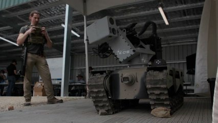 World-Class Communication Systems For Army Use Showcased By Australian C4-Edge Companies.mp4